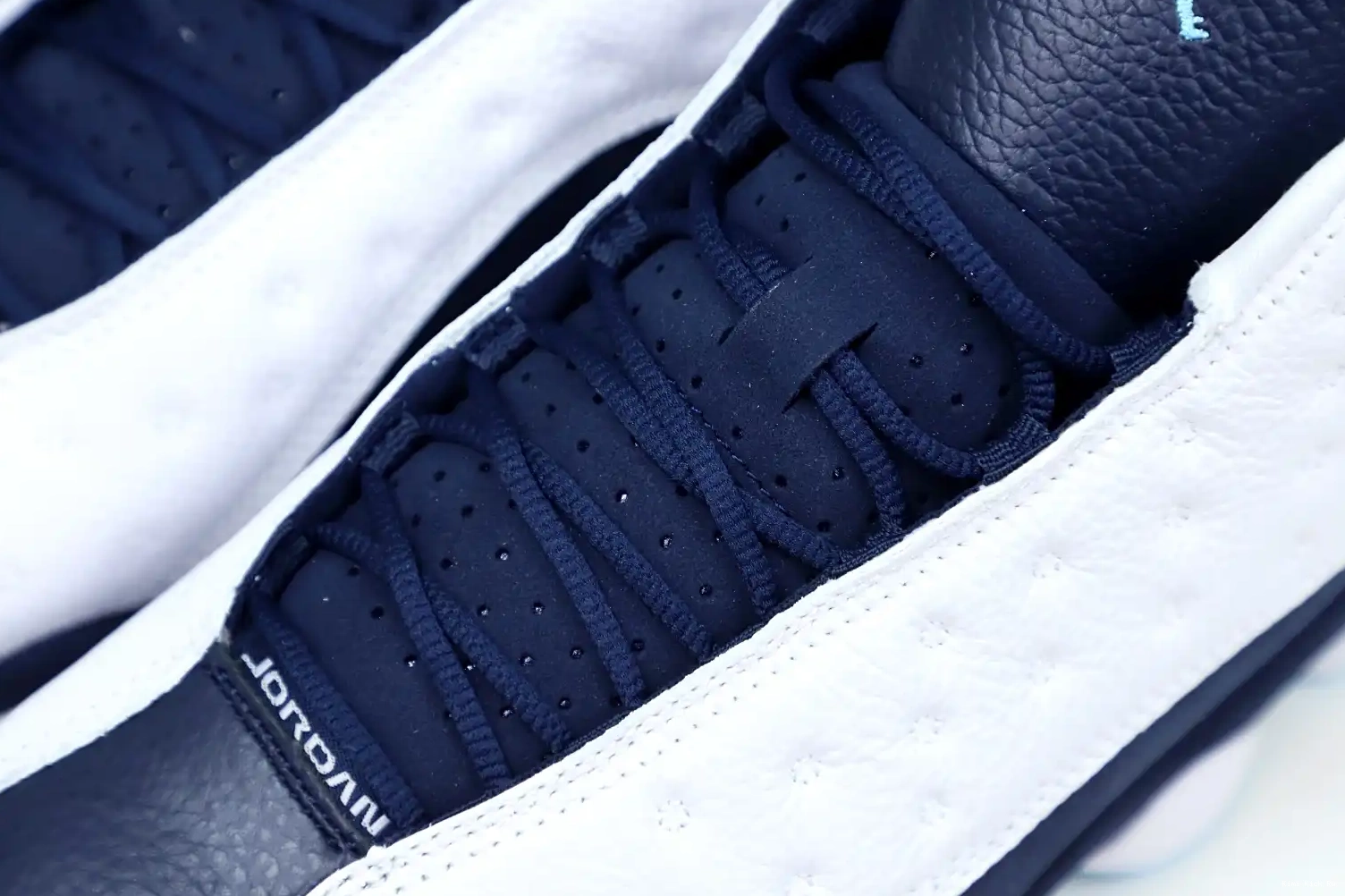 13 POWDER WHITE Kimikick BLUE OBSIDIAN 414571-144 RETRO JORDAN AIR 0603